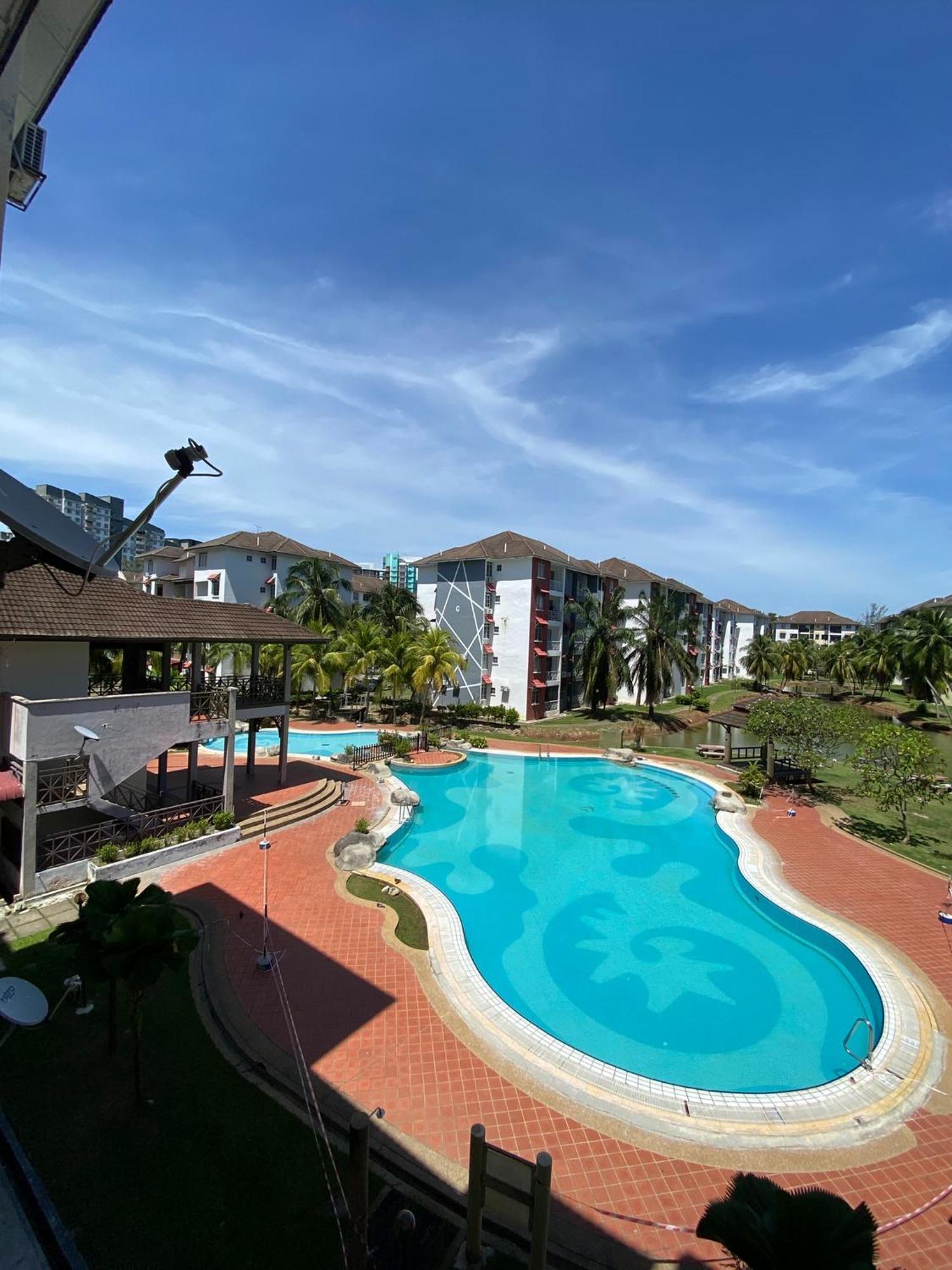 Smilez Homestay H102 & A306 At Pd Perdana Kondo Resort Порт-Диксон Экстерьер фото